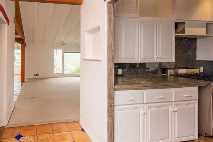 1036 Van Dyke Drive, Laguna Beach, California 92651