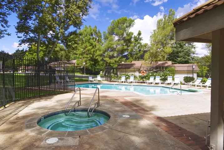 community pool1
