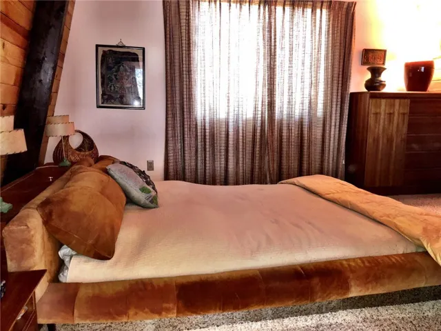 LOFT BEDROOM