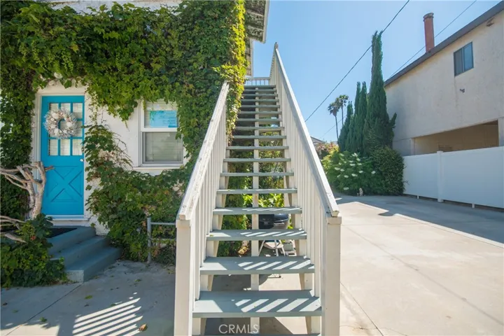 1213 Ocean Avenue, Seal Beach, California 90740
