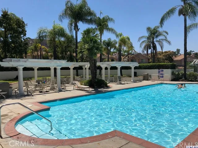 24819 Calle Cedro, Calabasas, California 91302