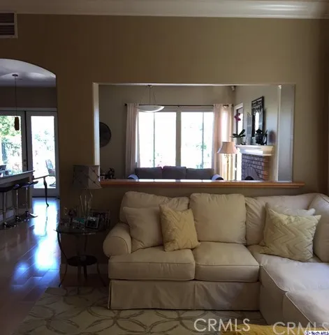24819 Calle Cedro, Calabasas, California 91302