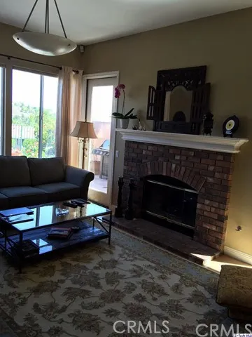 24819 Calle Cedro, Calabasas, California 91302