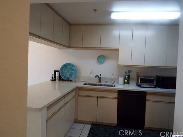 315 Chester Street 104, Glendale, California 91203