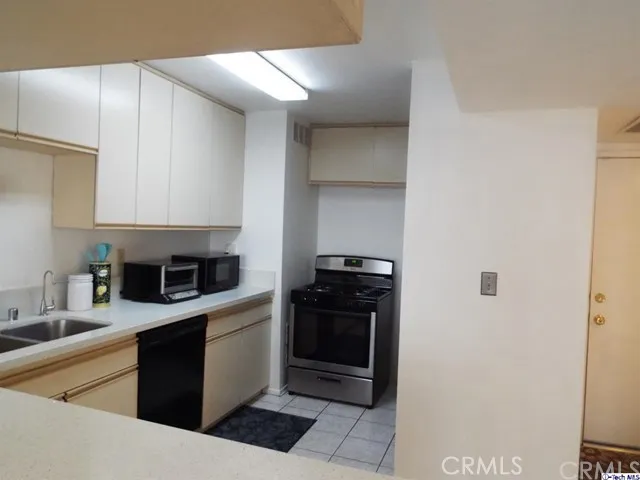 315 Chester Street 104, Glendale, California 91203