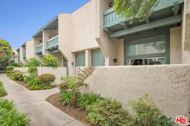 4838 1/2 Mcconnell Avenue 1/2, Los Angeles, California 90066