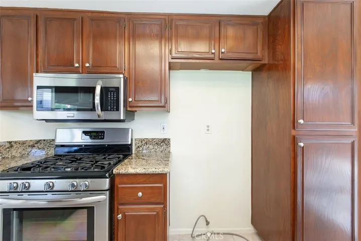 45407 Silverado Lane, Temecula, California 92592