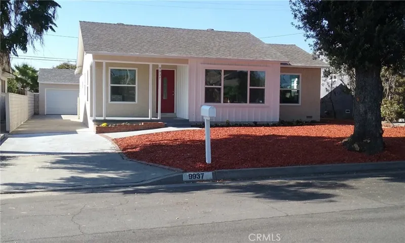 WELCOME to 9937 Bonavista Ln.