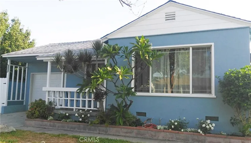 Charming home on a cul de sac in a quiet, peaceful neighborhood. Double Pane windows, new dimensional roof, new garage door, fresh exterior paint.
