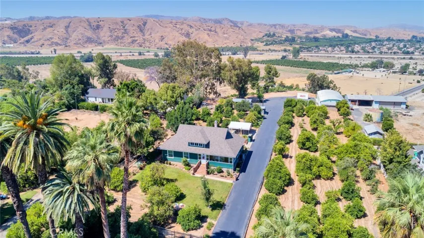 11598 Terracina Boulevard, Redlands, California 92373