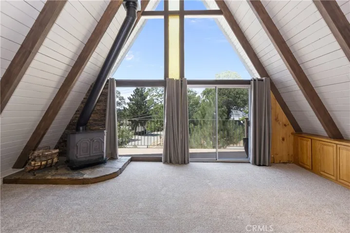 1223 Yellowstone Drive, Lake Arrowhead, California 92352