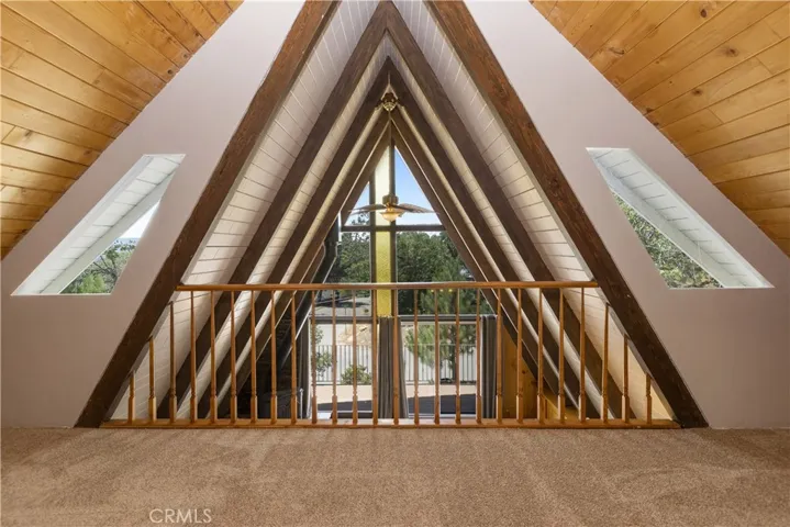1223 Yellowstone Drive, Lake Arrowhead, California 92352