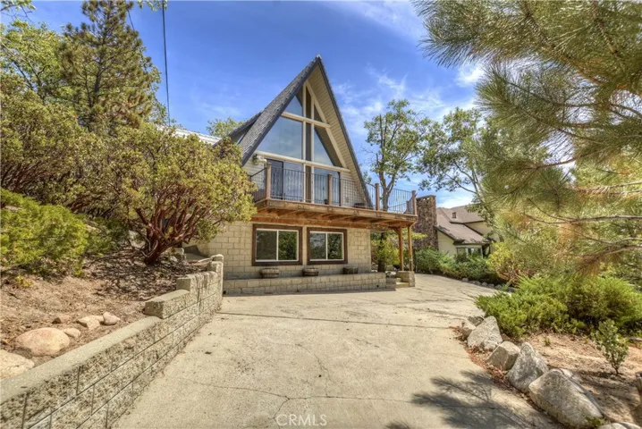 1223 Yellowstone Drive, Lake Arrowhead, California 92352