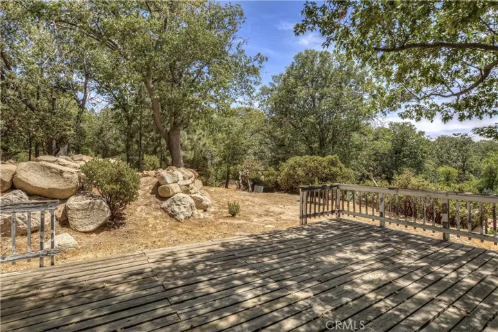 1223 Yellowstone Drive, Lake Arrowhead, California 92352