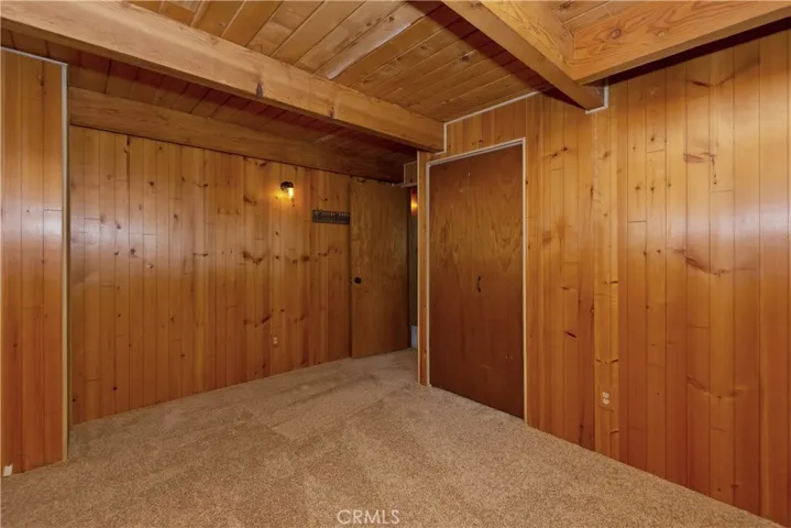 1223 Yellowstone Drive, Lake Arrowhead, California 92352