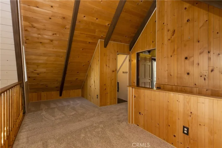 1223 Yellowstone Drive, Lake Arrowhead, California 92352