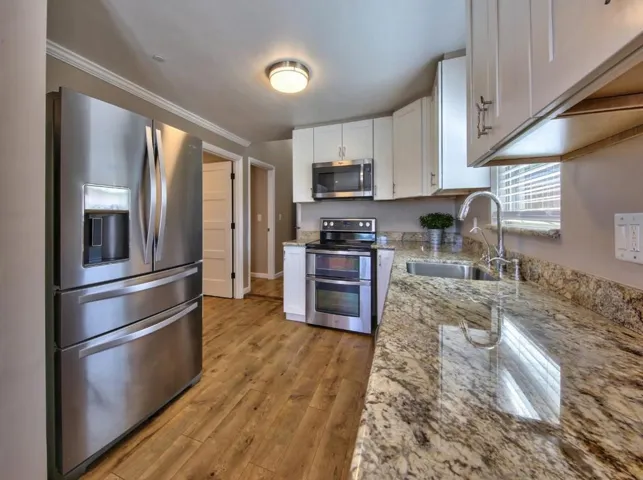 1113 Presidio Boulevard, Pacific Grove, California 93950