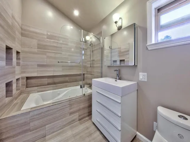 1113 Presidio Boulevard, Pacific Grove, California 93950