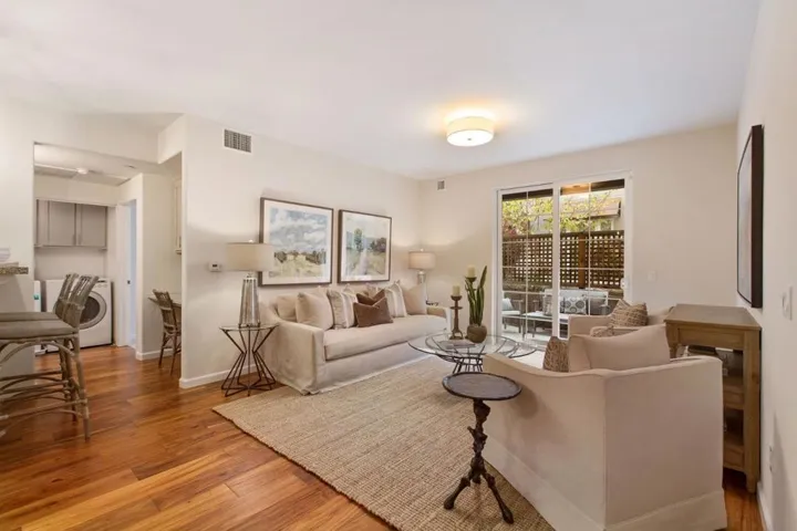 4388 El Camino Real 168, Los Altos, California 94022