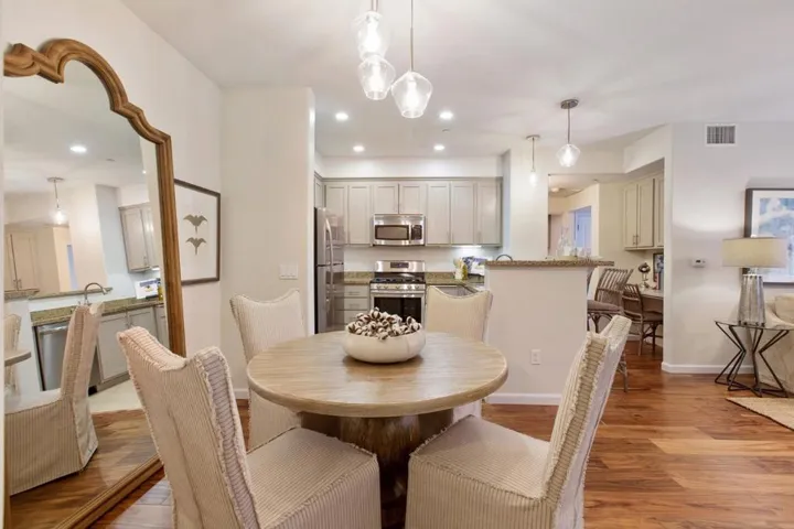 4388 El Camino Real 168, Los Altos, California 94022