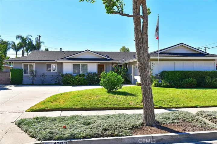 1302 E Meda Avenue, Glendora, California 91741