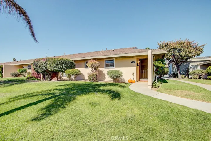 2272 Camilar Drive, Camarillo, California 93010