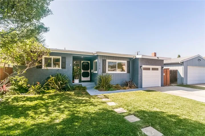 3479 Senasac Avenue, Long Beach, California 90808