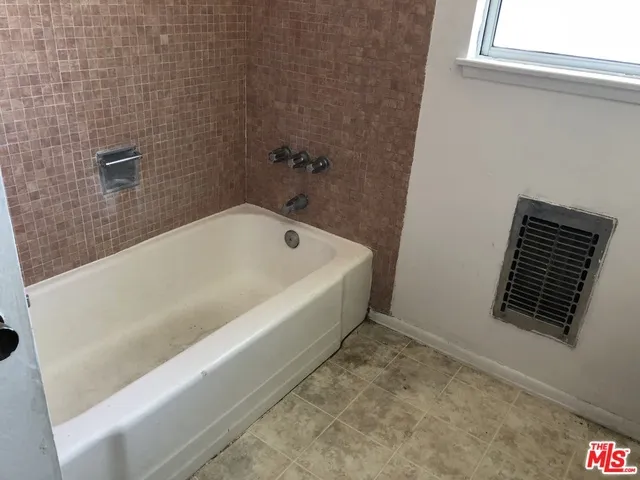 27051 Shorewood Road, Rancho Palos Verdes, California 90275