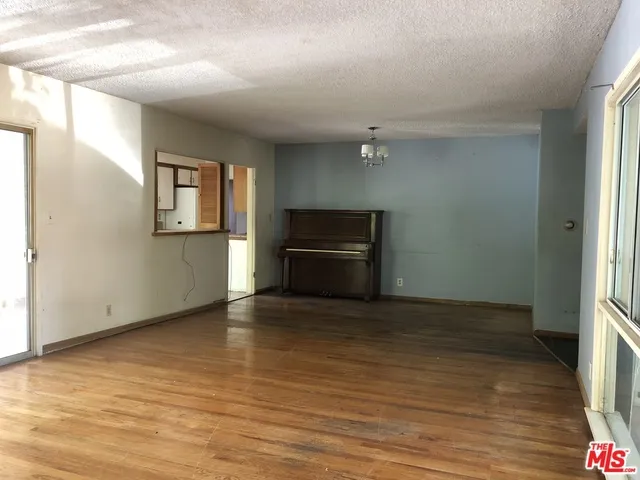 27051 Shorewood Road, Rancho Palos Verdes, California 90275