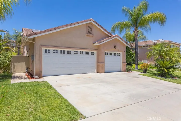 6 Corte Rivera, Lake Elsinore, California 92532