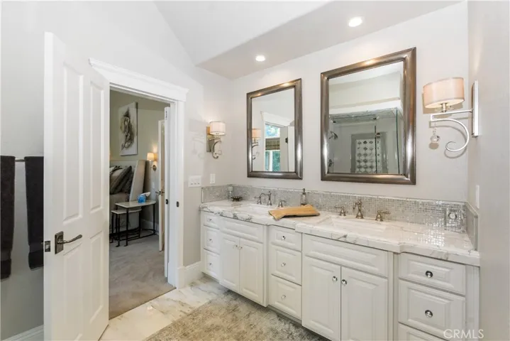 304 Cedar Ridge Drive, Lake Arrowhead, California 92352