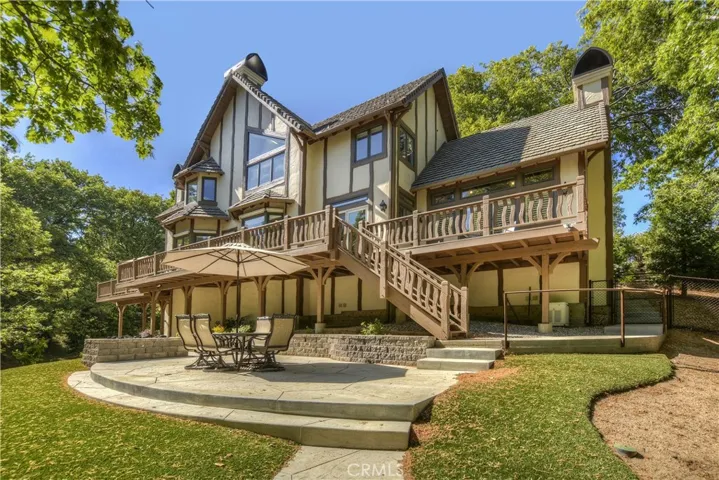 304 Cedar Ridge Drive, Lake Arrowhead, California 92352