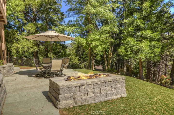 304 Cedar Ridge Drive, Lake Arrowhead, California 92352