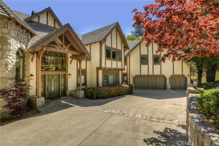 304 Cedar Ridge Drive, Lake Arrowhead, California 92352