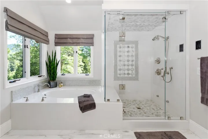304 Cedar Ridge Drive, Lake Arrowhead, California 92352