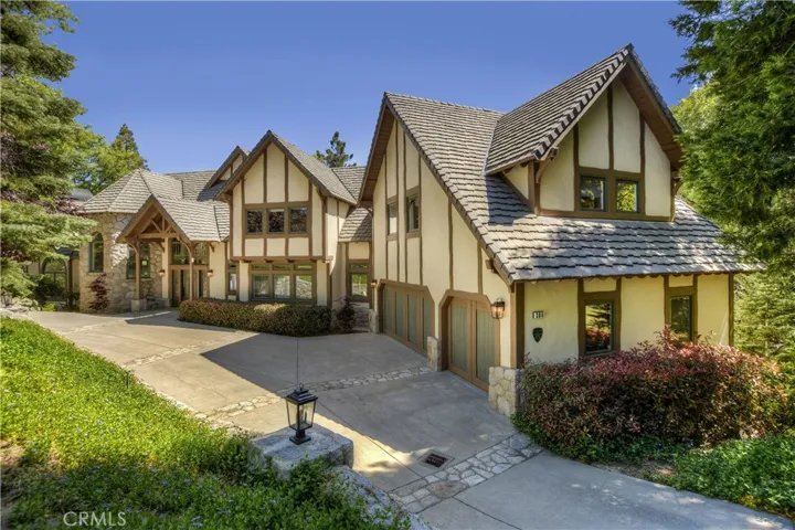 304 Cedar Ridge Drive, Lake Arrowhead, California 92352