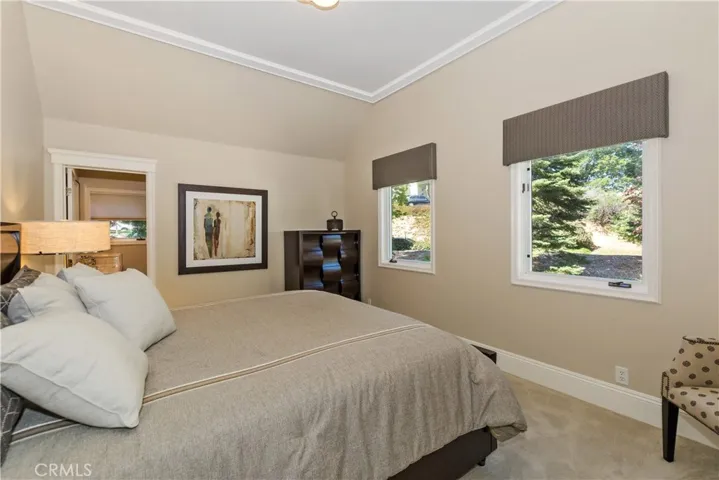 304 Cedar Ridge Drive, Lake Arrowhead, California 92352