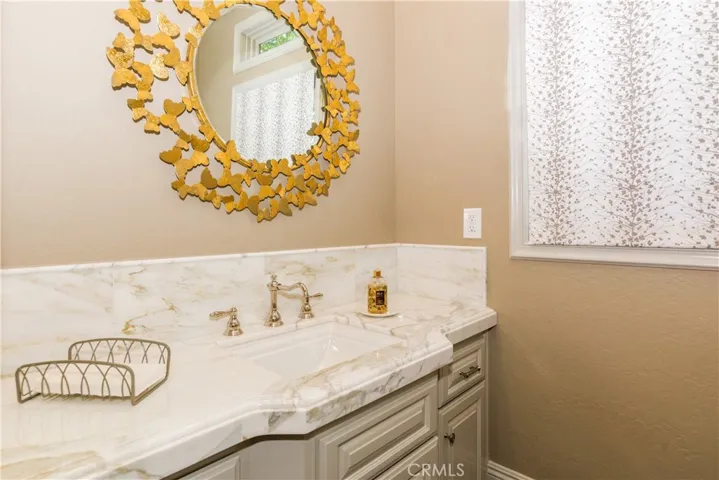 304 Cedar Ridge Drive, Lake Arrowhead, California 92352