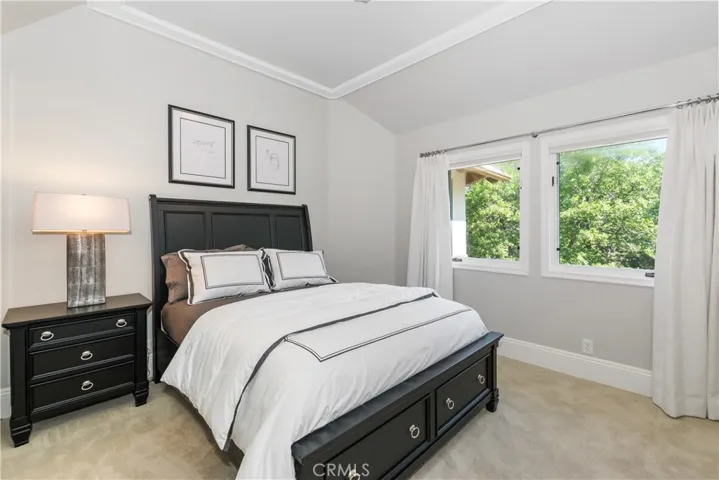 304 Cedar Ridge Drive, Lake Arrowhead, California 92352