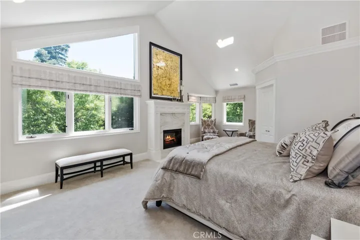 304 Cedar Ridge Drive, Lake Arrowhead, California 92352