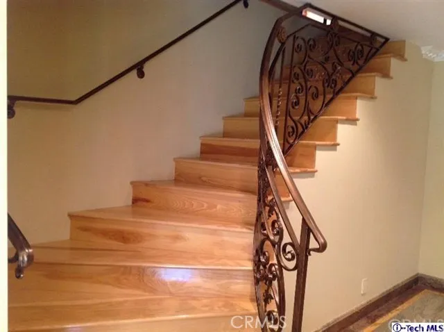 3162 Grangemont Road, Glendale, California 91206