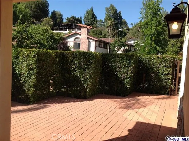 3162 Grangemont Road, Glendale, California 91206