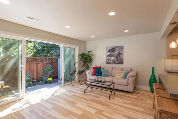 7050 Rainbow Drive 4, San Jose, California 95129
