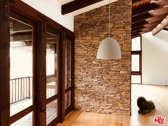 169 Muerdago Road, Topanga, California 90290