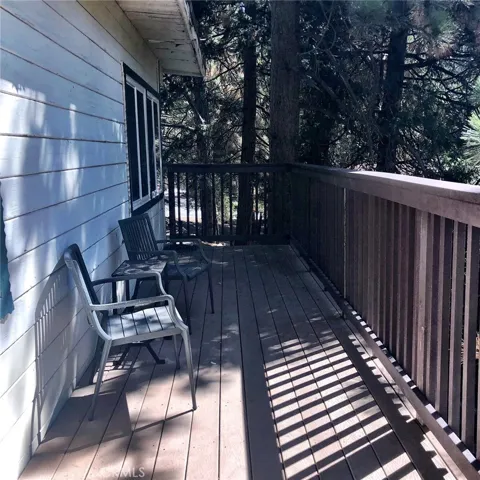 SIDE DECK