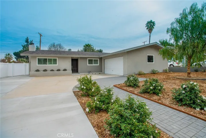 607 Nottingham Dr. Redlands #TheHomeTeamCA #Louana