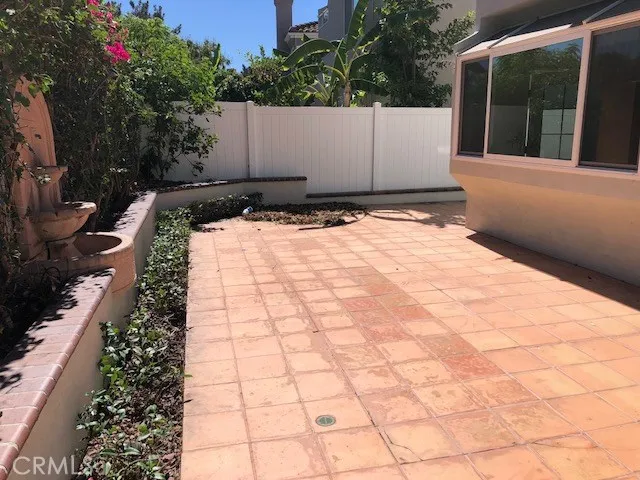 16 Aprilla, Irvine, California 92614
