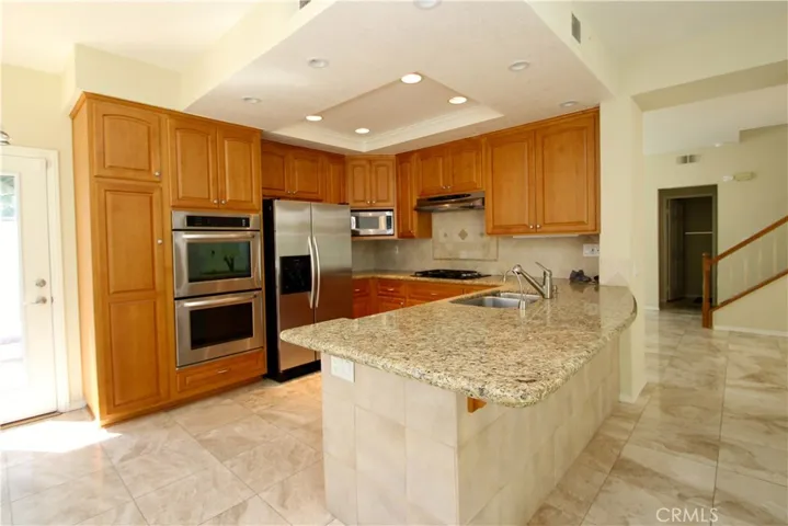 16 Aprilla, Irvine, California 92614