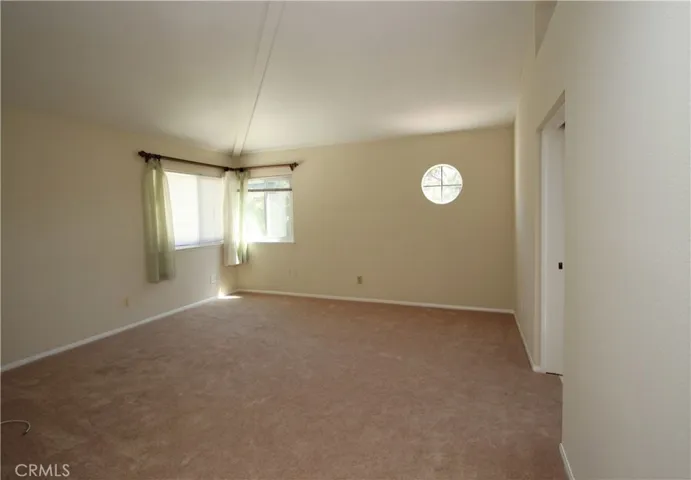 16 Aprilla, Irvine, California 92614