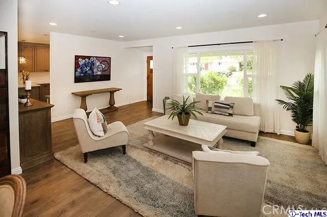 218 N Naomi Street, Burbank, California 91505